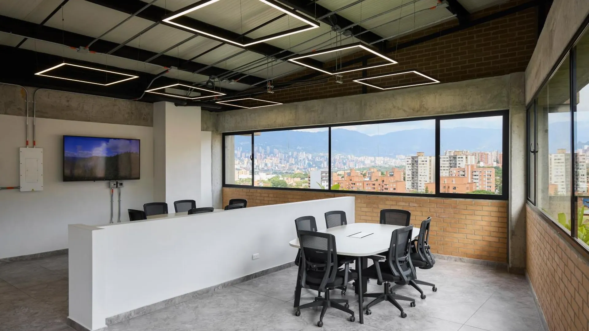 30 Living Suites Medellin