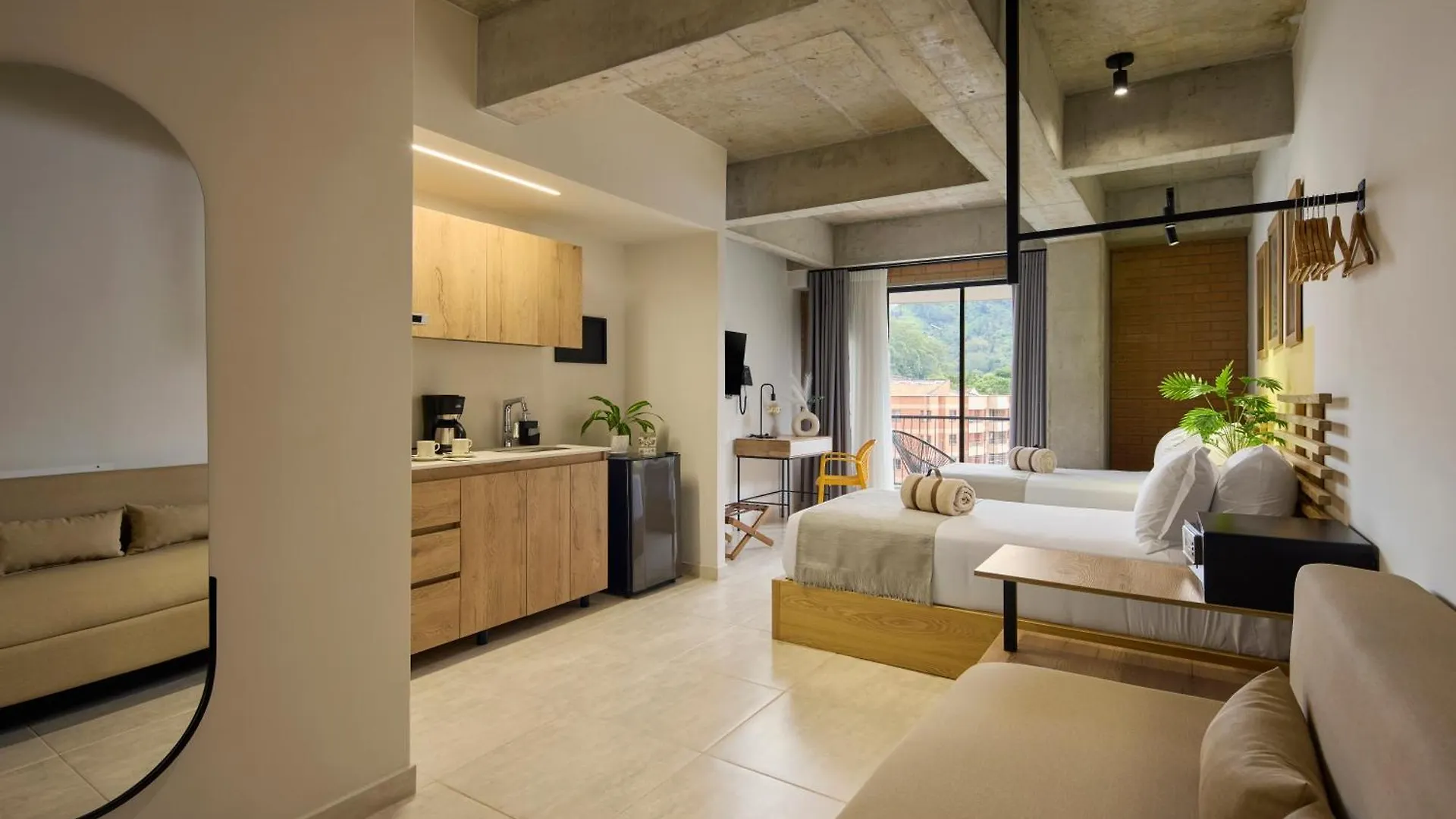 **** Hotel 30 Living Suites Medellin Colombia