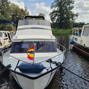 Boat & Breakfast Netherlands