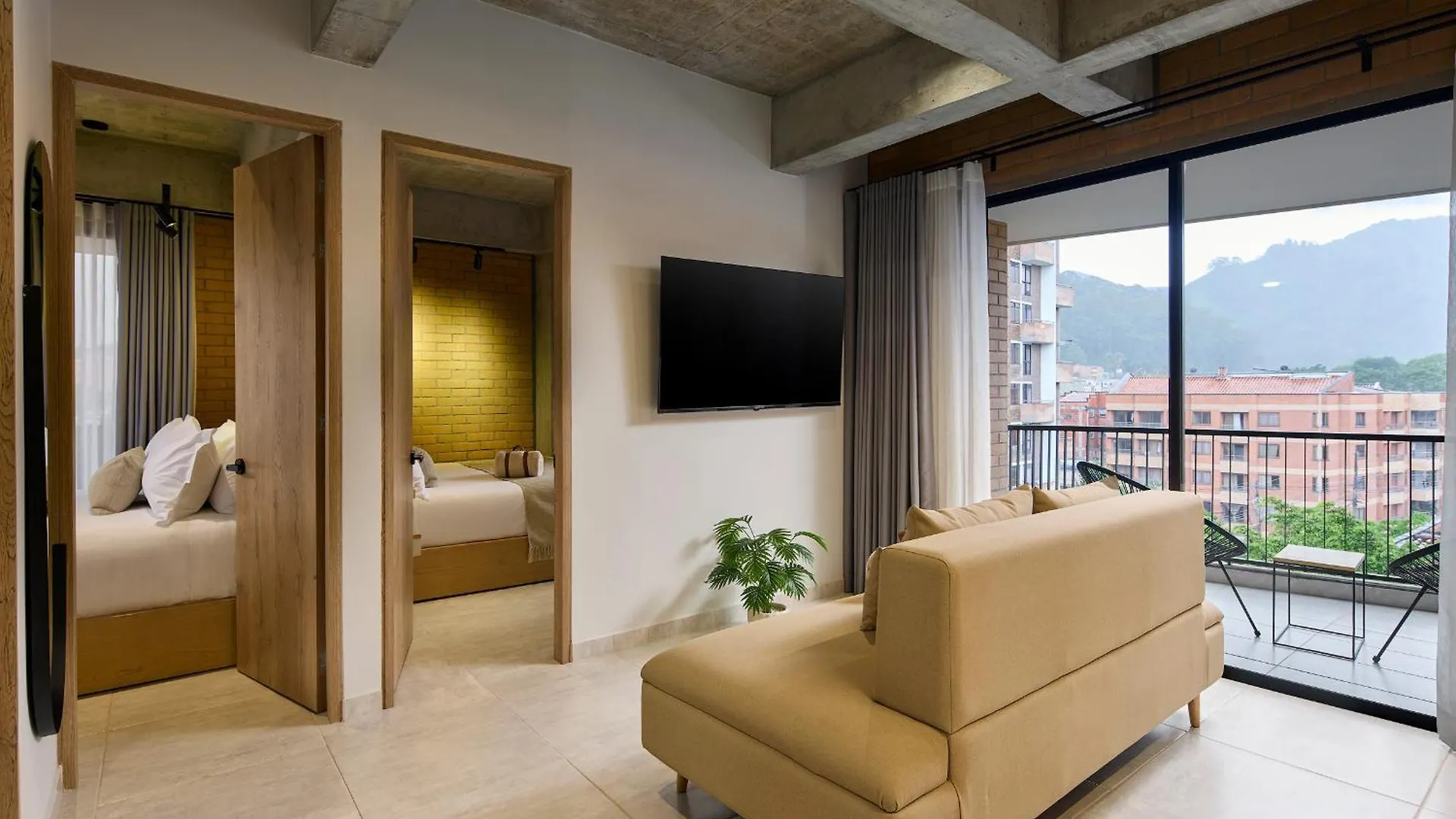 30 Living Suites Medellin